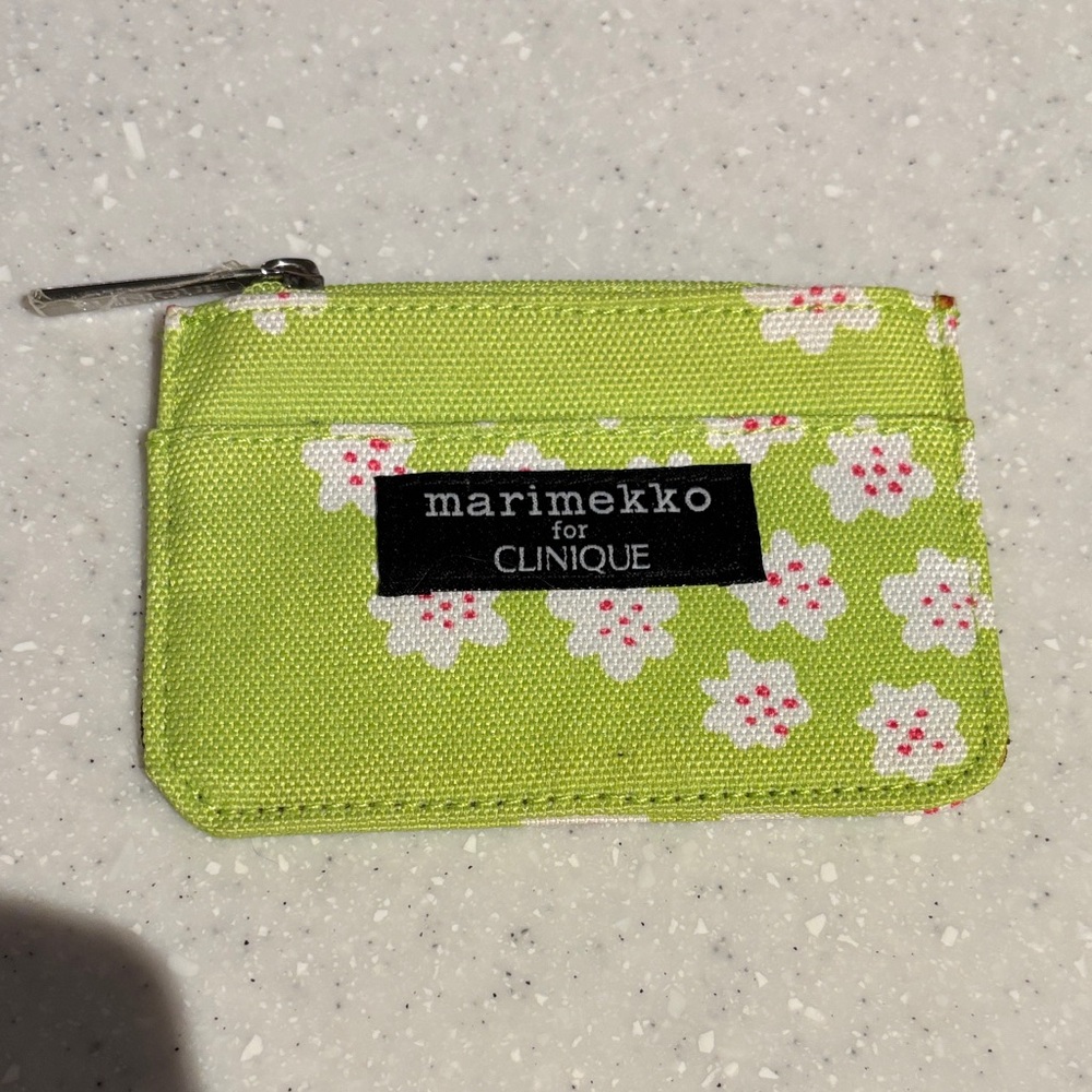 Marimekko Pink and Green Floral Coin Pouches - Picture 5 of 5
